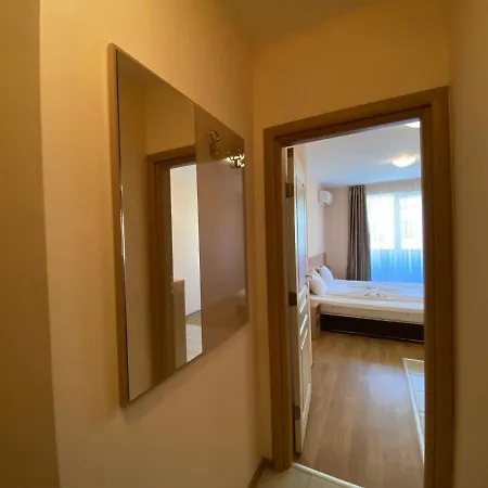 Апартамент Messembria A309 Sunny *